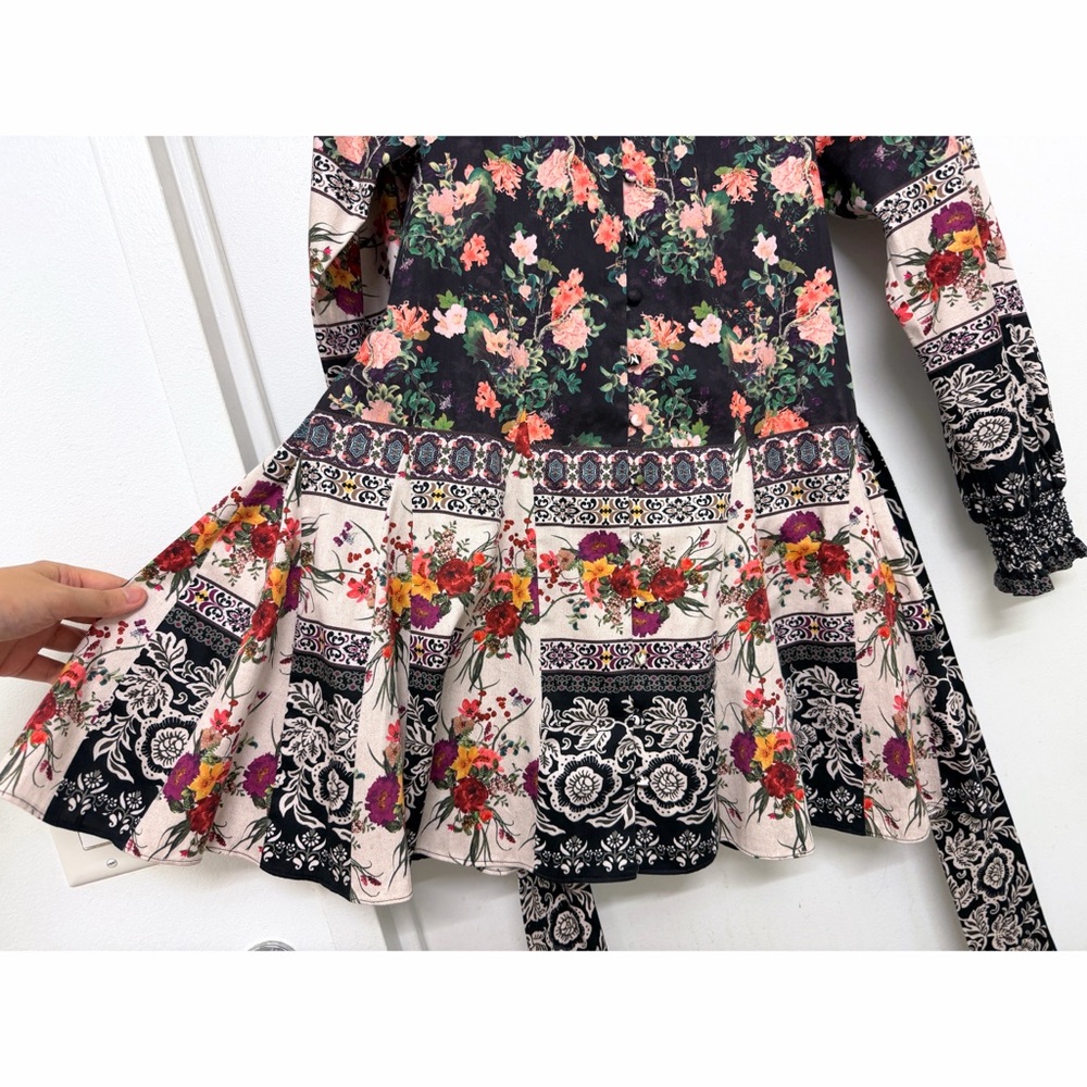 Alice + Olivia Janis Mini Dress Mock Neck Dream Castle Floral Black White 0 - Picture 8 of 16